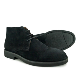 BOTIN ATADO ANTE NEGRO